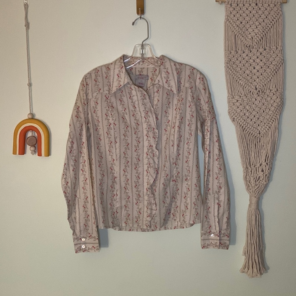 Sundance | Cream floral striped light button down shirt | ruffles